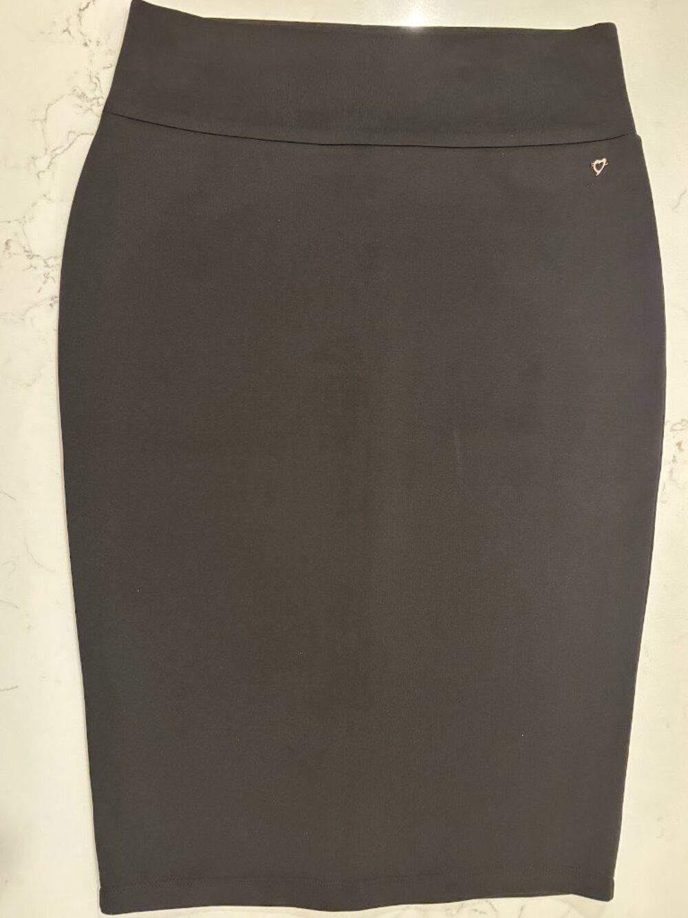THALIA SODI BLACK PONTE BACK SLIT SKIRT SIZE MEDIUM - PULL ON STYLING